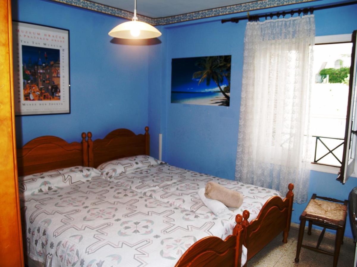 Apartment With Direct Access To The Sea Салоу Екстериор снимка